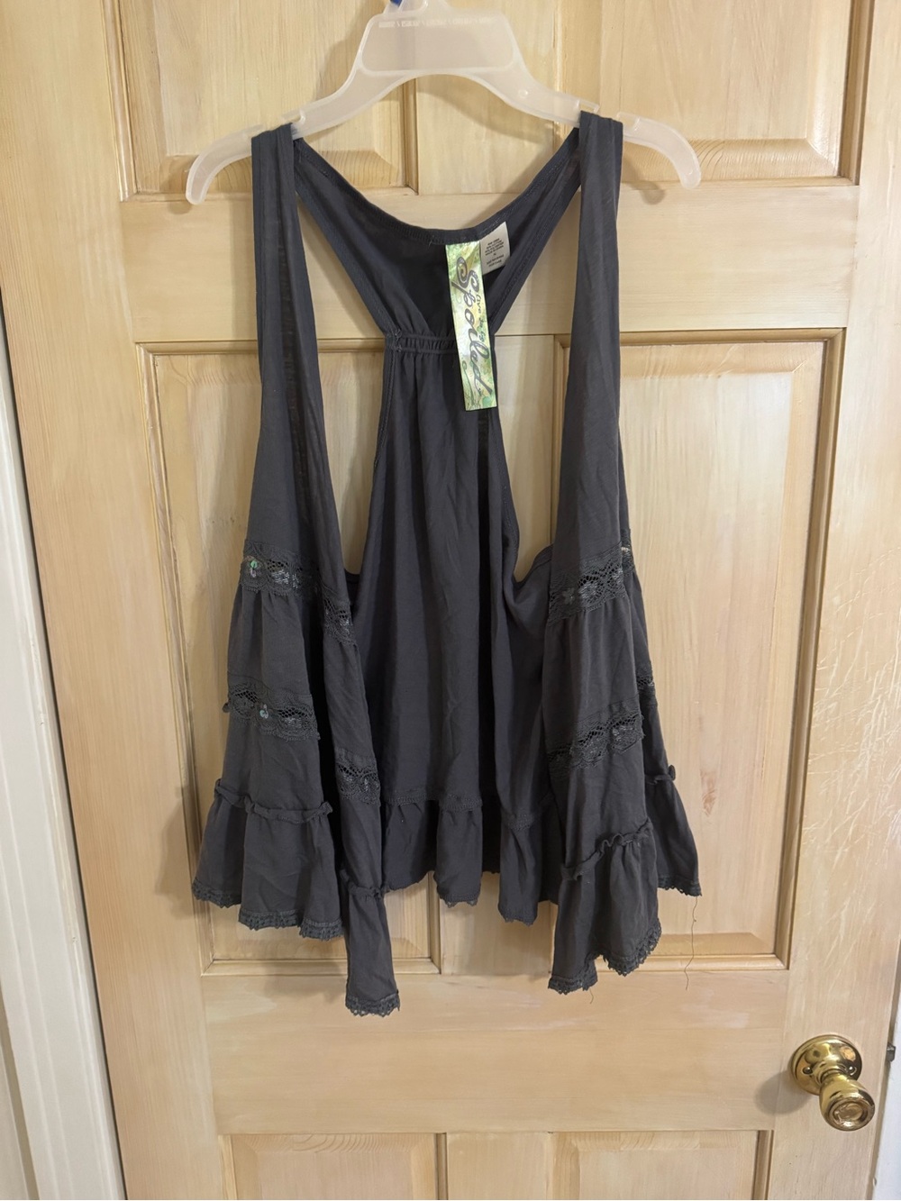 Sleeveless cardigan